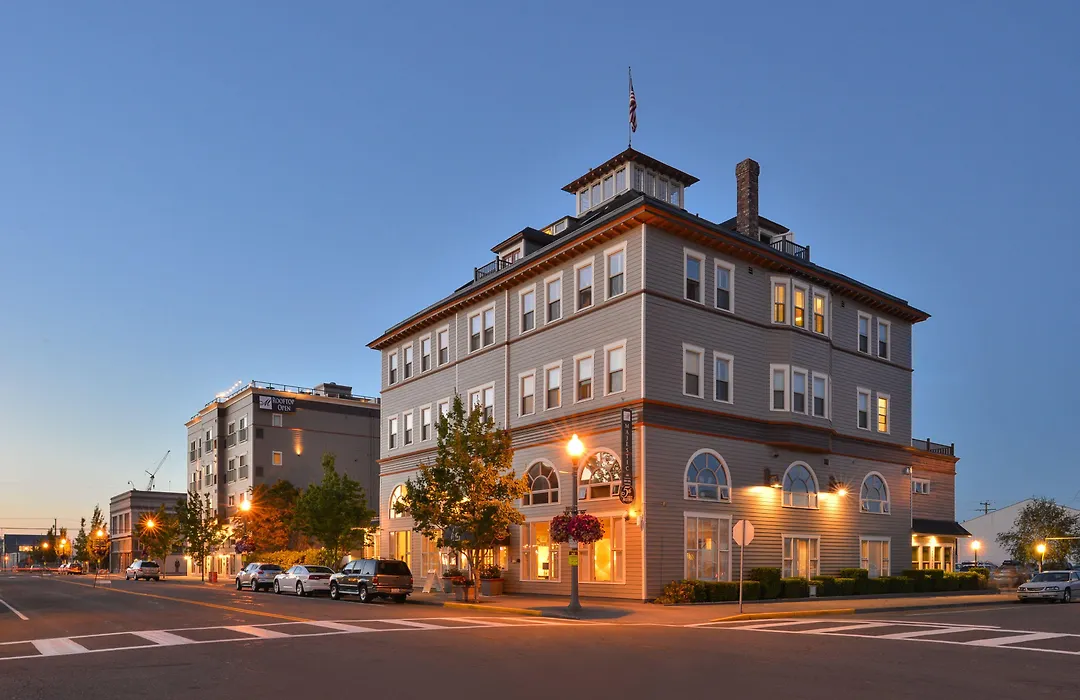 Majestic Inn And Spa-1