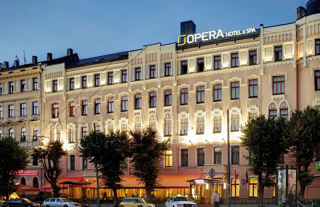 Opera Hotel-1