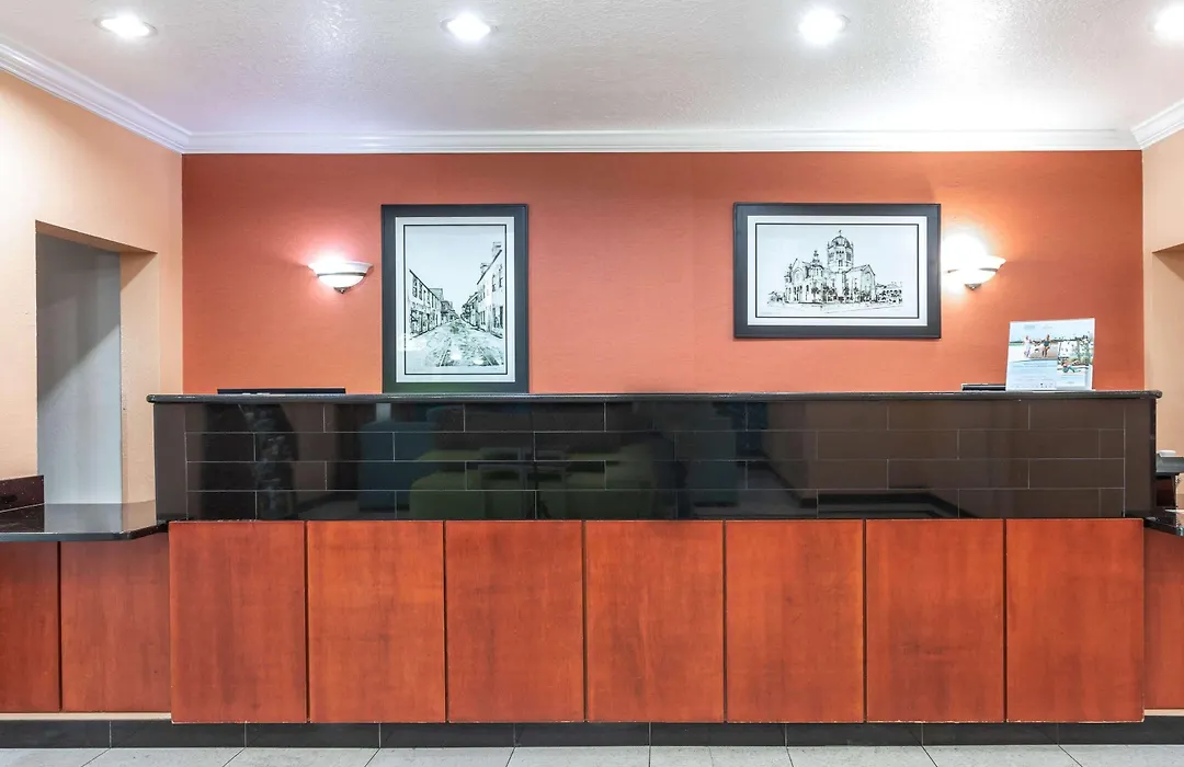 La Quinta Inn & Suites By Wyndham St. Augustine-1