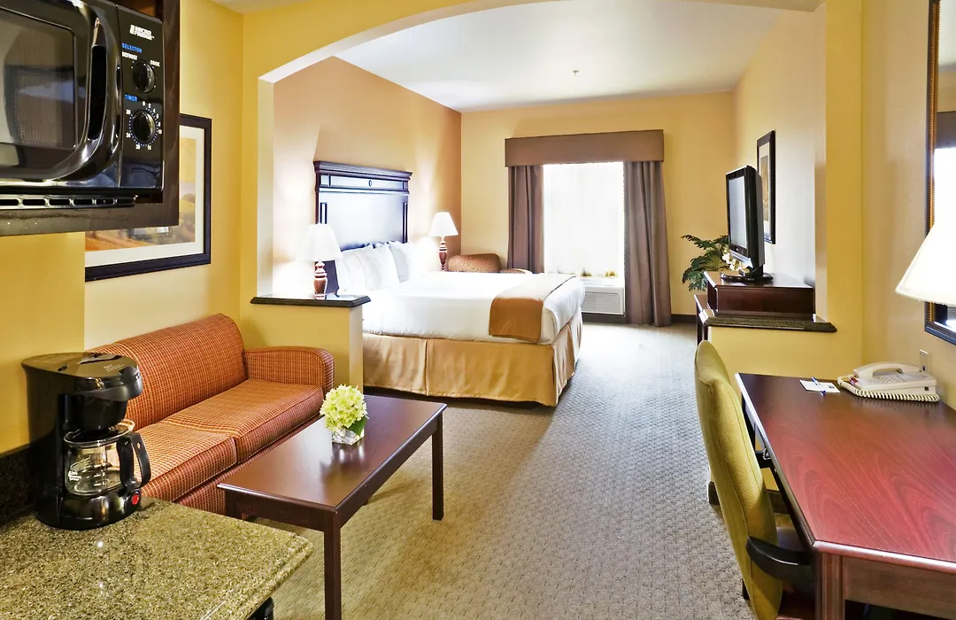 Holiday Inn Express & Suites Texarkana By Ihg-1