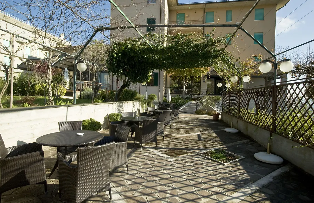 Hotel Villa Ricci&Benessere-1