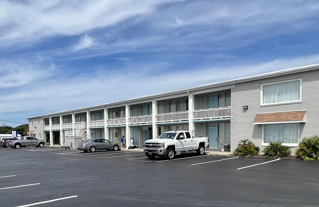 Oceanview Inn - Emerald Isle-1