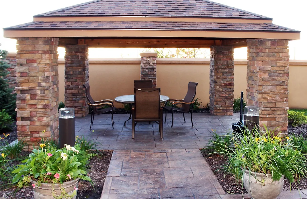 Courtyard Des Moines West-Jordan Creek-1