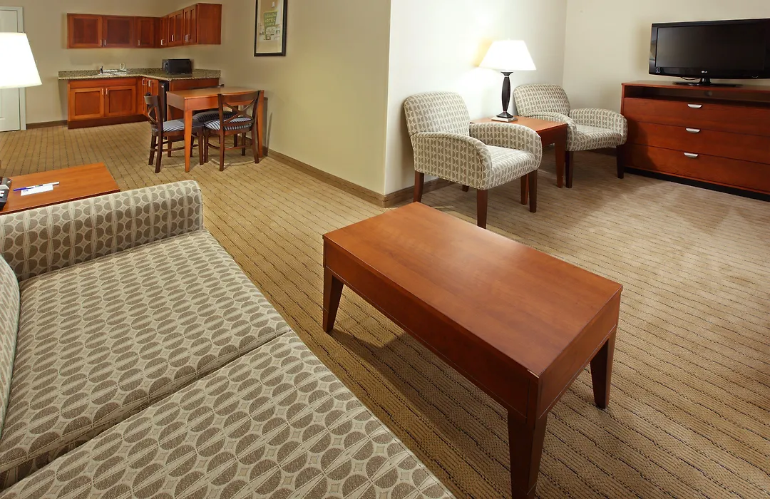 Holiday Inn Express & Suites Searcy By Ihg-1