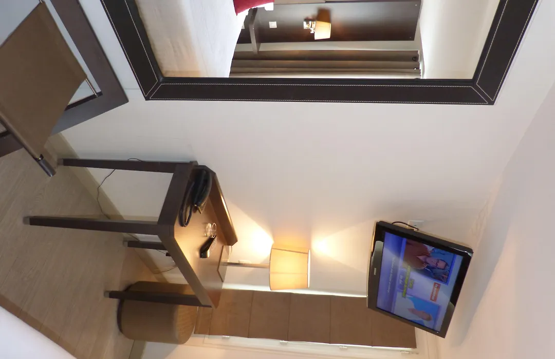 Hotel Little Regina-1