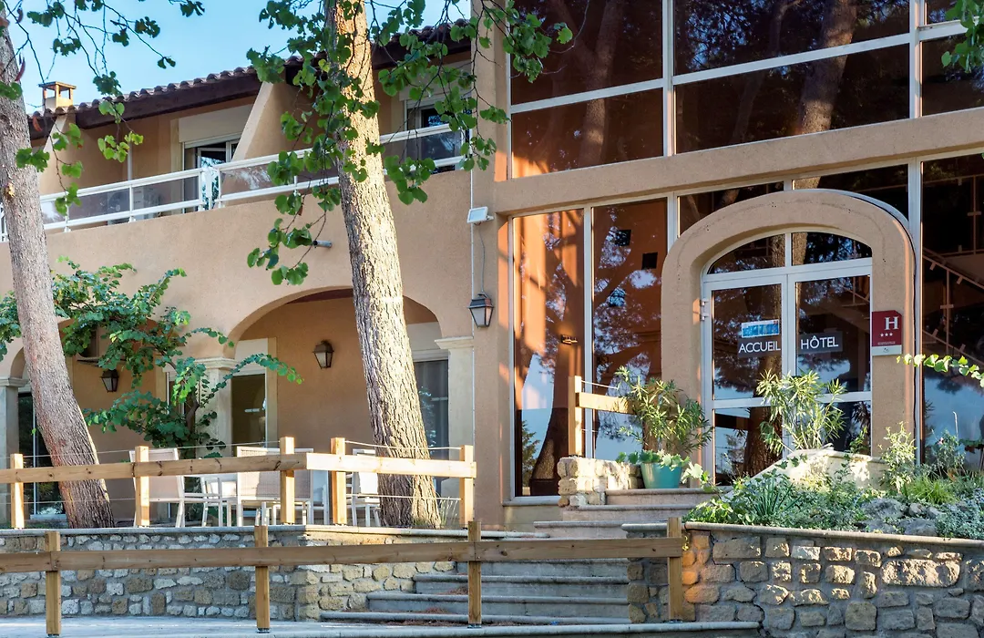 Best Western Domaine de Roquerousse-1