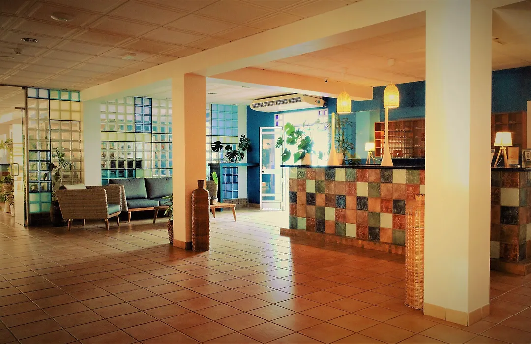 Hotel Ayamontino-1