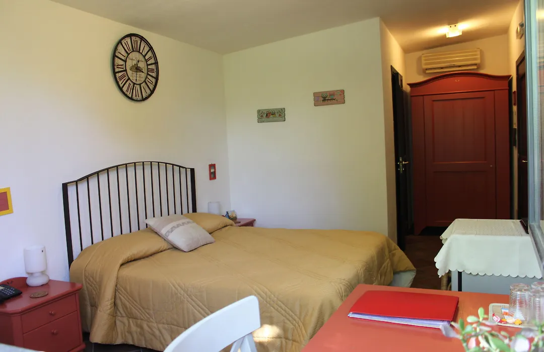 Flegrea House - Casa Rosa-1