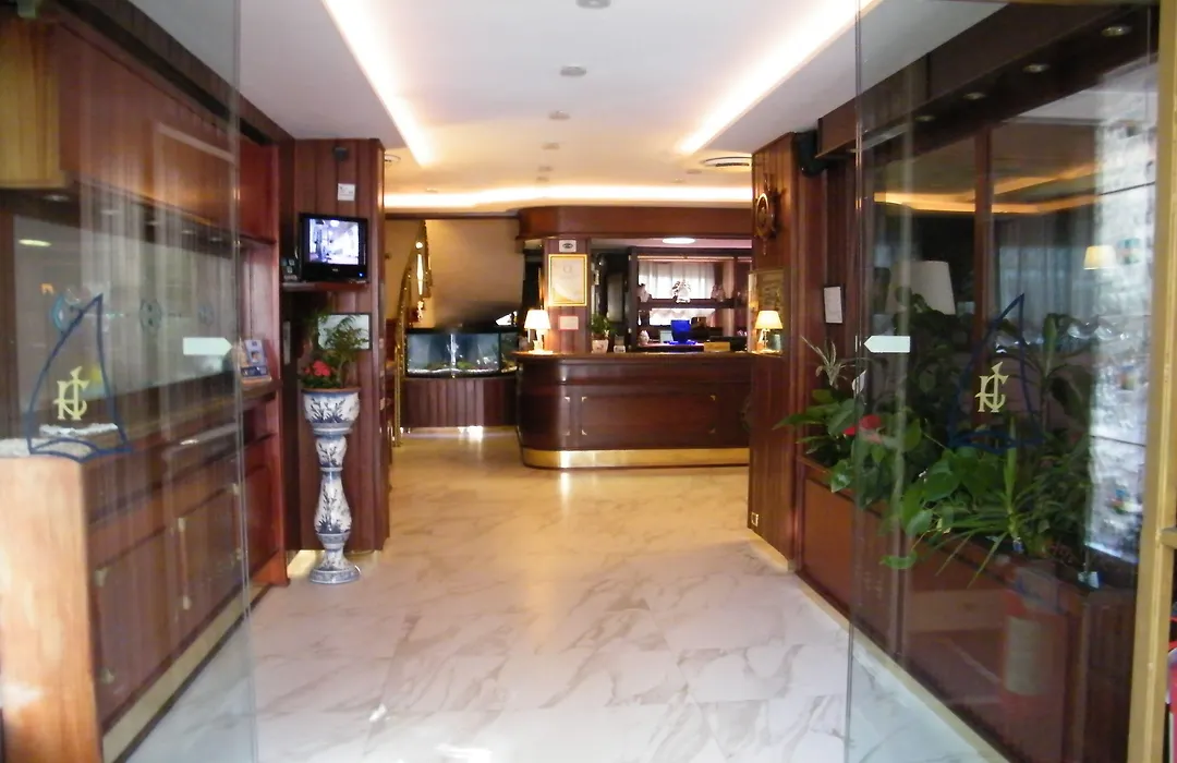 Hotel Cristallo-1