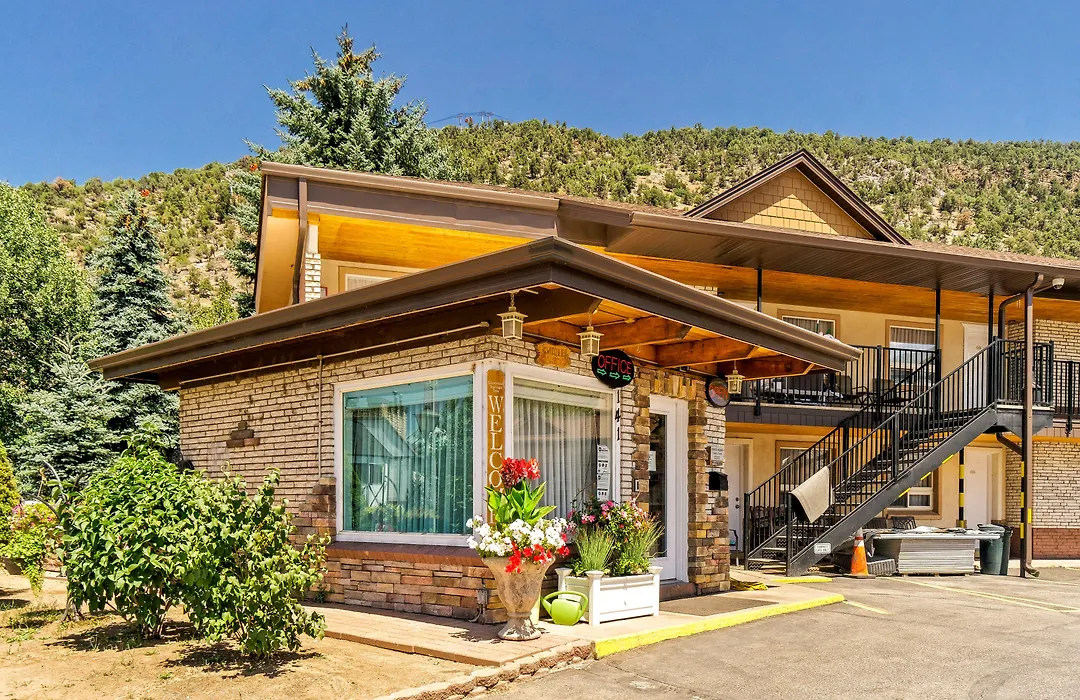 Glenwood Springs Inn-1