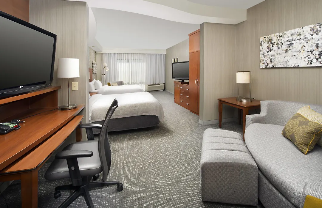 Courtyard By Marriott Wichita Falls-1