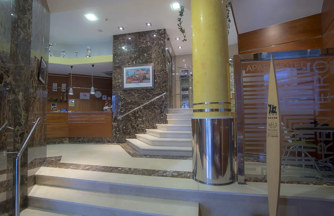 Aparthotel Arenteiro-1