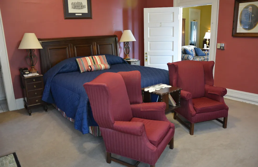 Page House Bed & Breakfast-1