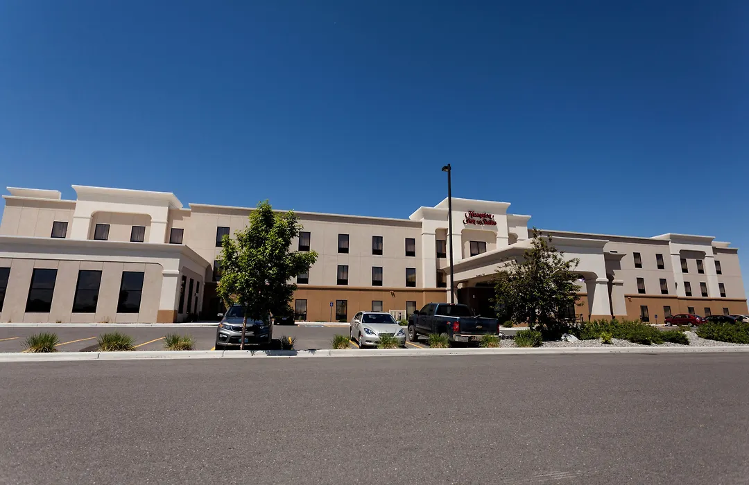 Hampton Inn & Suites Riverton-1
