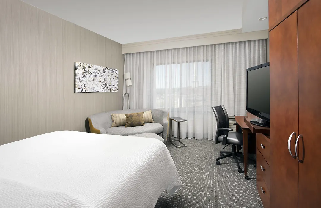 Courtyard By Marriott Tyler-1