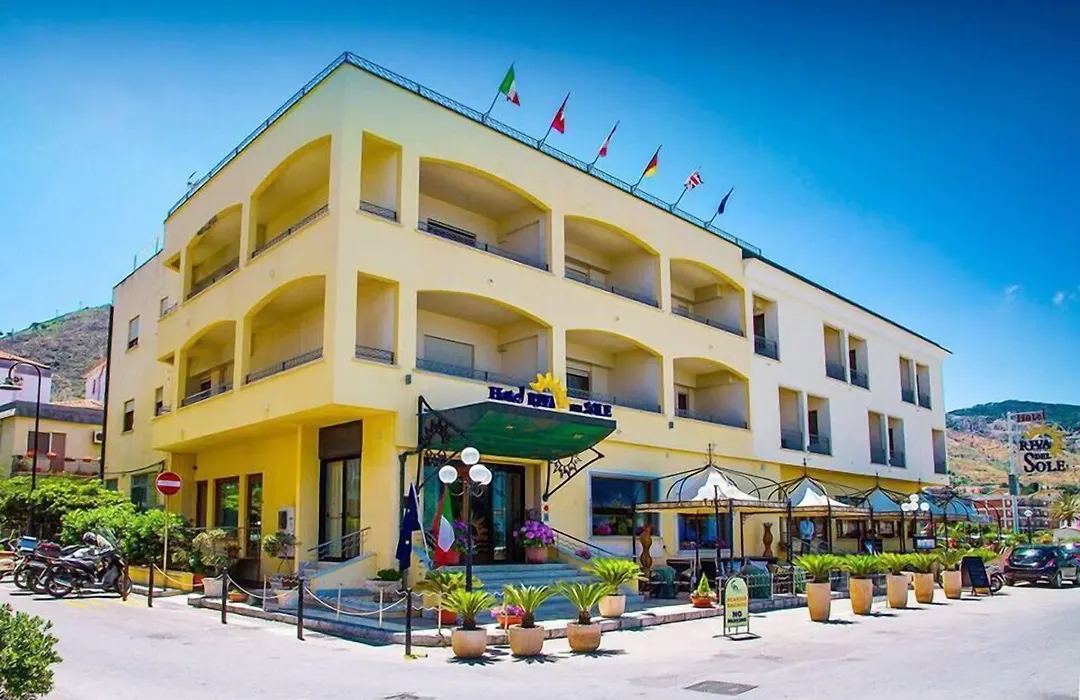 Hotel Riva Del Sole-1