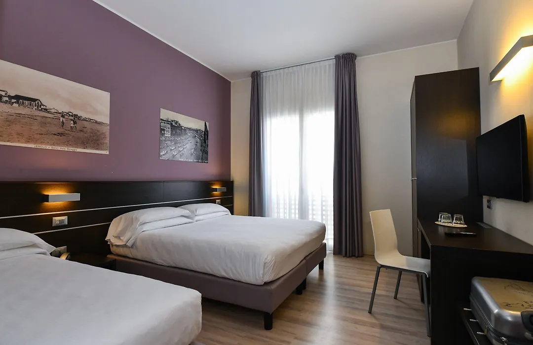Hotel Vienna-1