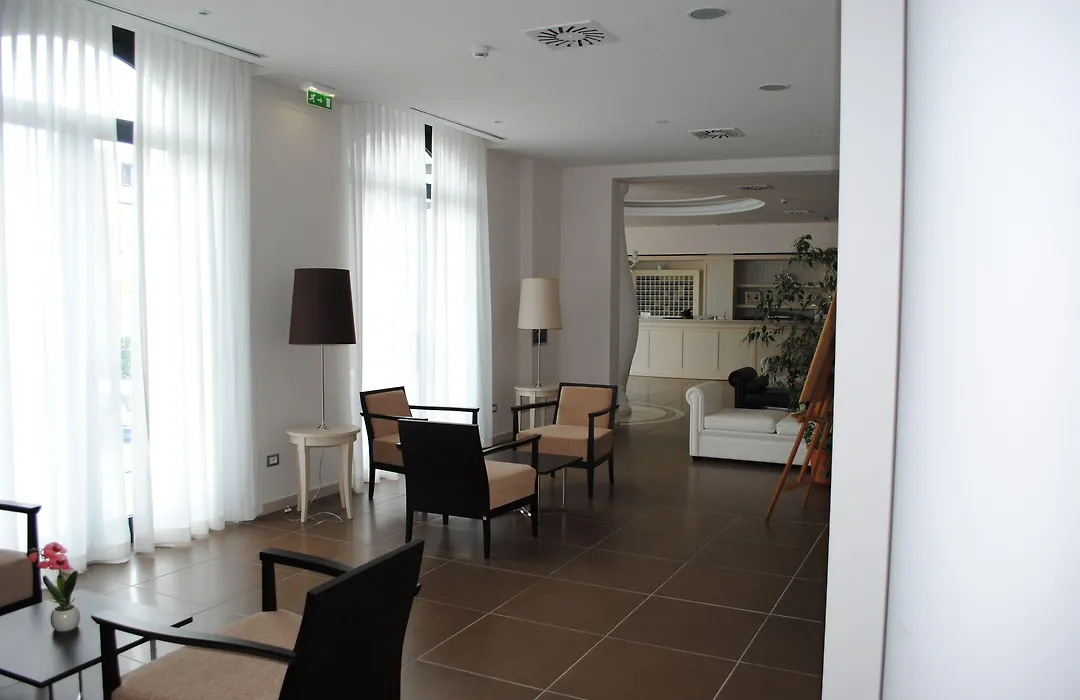 Hotel Fini-1