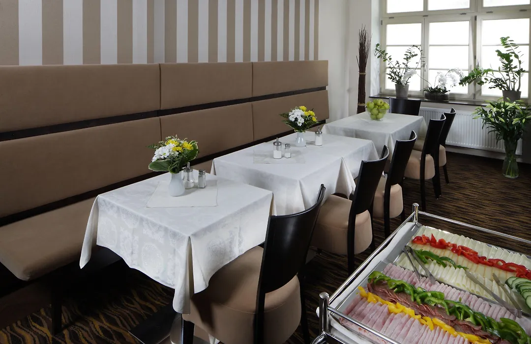 1.Republic Hotel-1