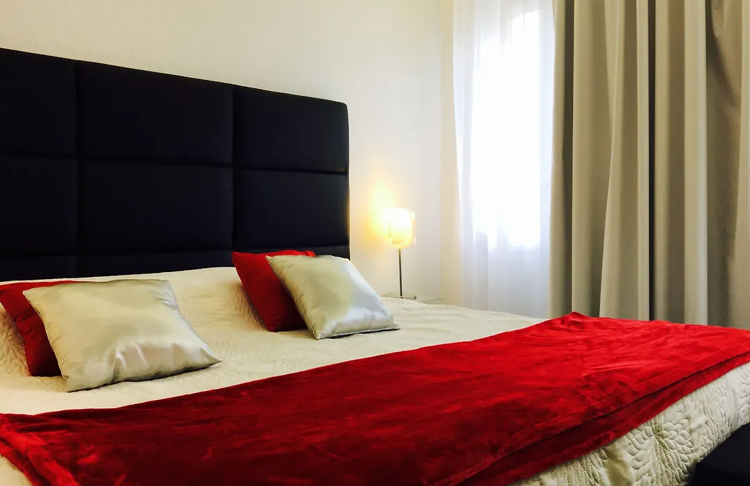 Hotel Le Capitole-1