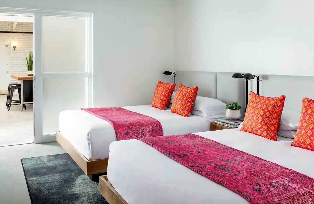Bluebird Spa City Motor Lodge-1