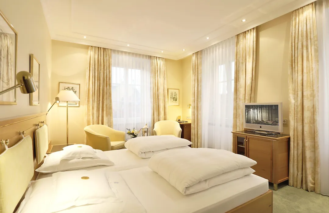 Hotel Reutemann-Seegarten-1