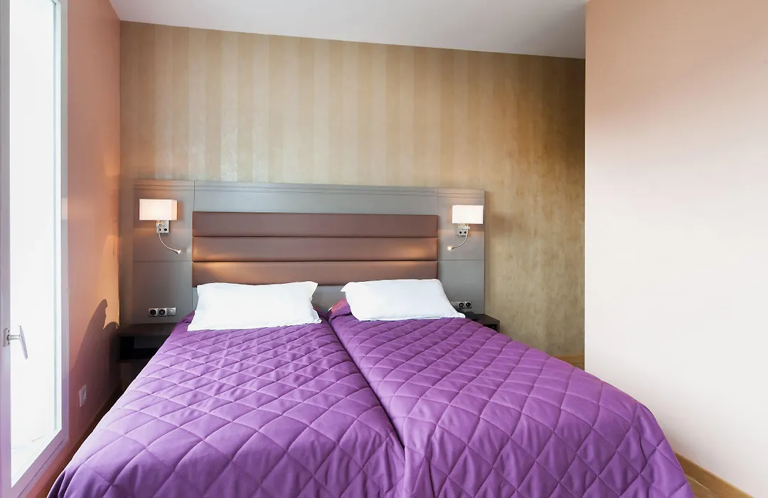 Hotel Americain-1