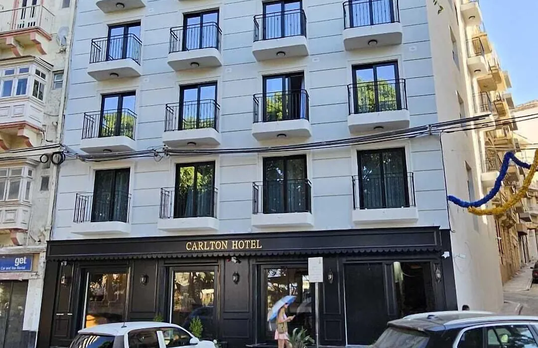 Carlton Hotel-1