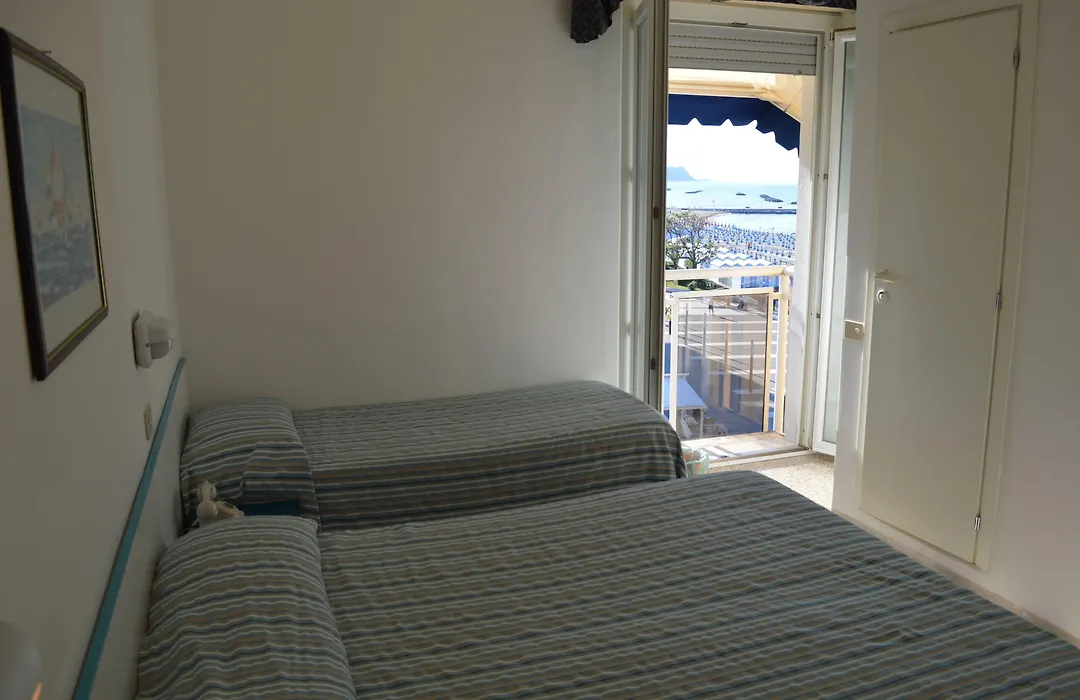 Hotel Amelia-1