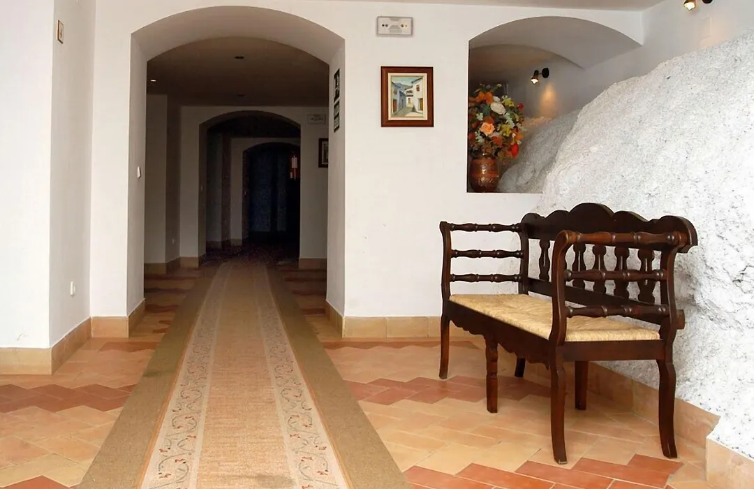 TUGASA Hotel Arco de la Villa-1