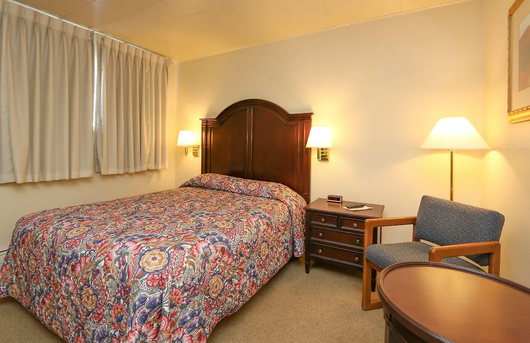 Skyline Motor Inn-1