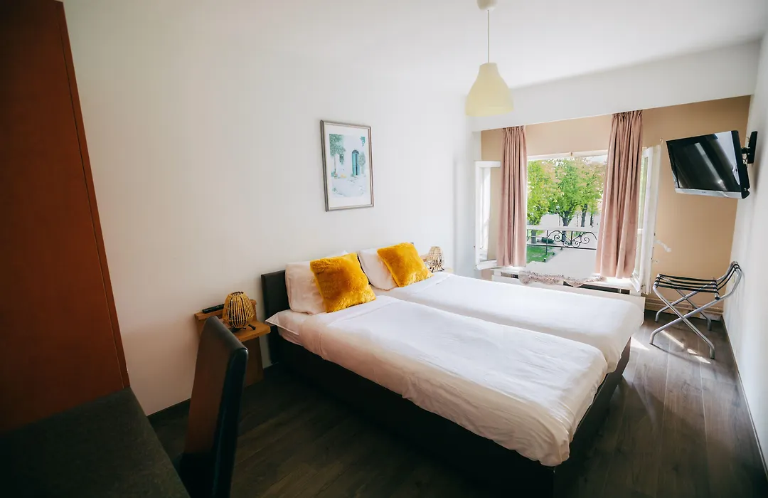 Guest House Den Grooten Wolsack-1