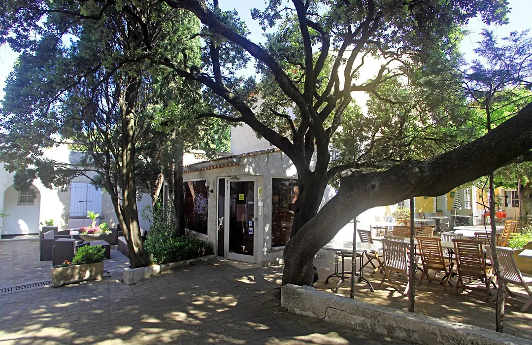 Le Petit Manoir Logis-1