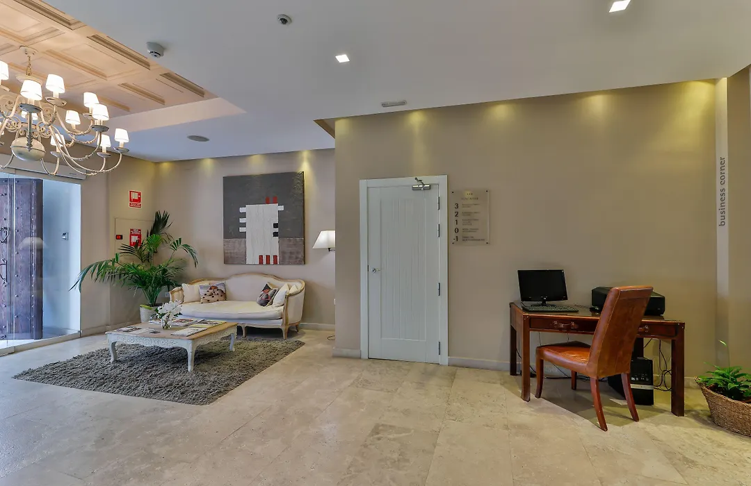 Hotel Altora-1