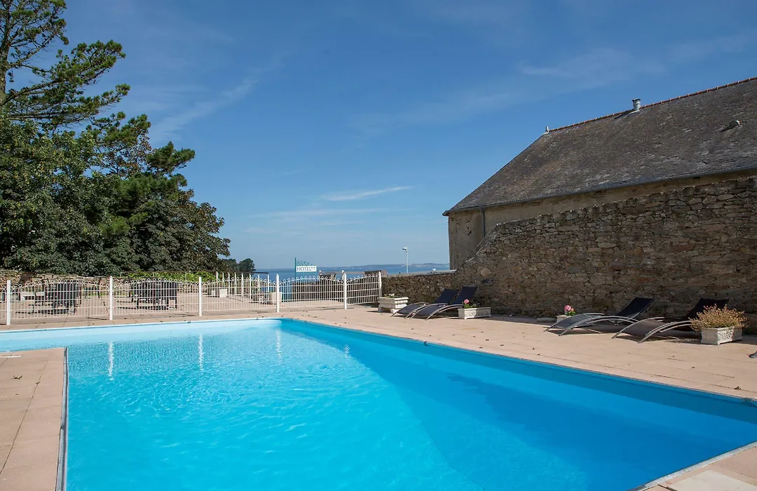 Clos de Vallombreuse, The Originals Relais-1