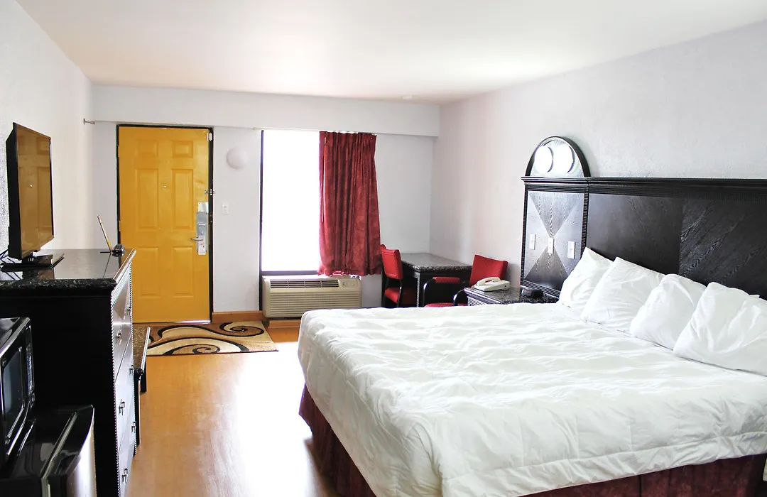 Fairway Inn-1