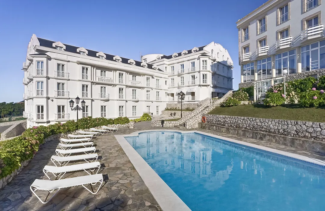 Hotel Suances-1