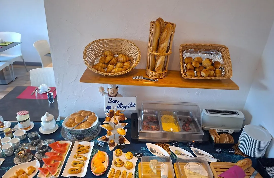 Hotel le Foron-1