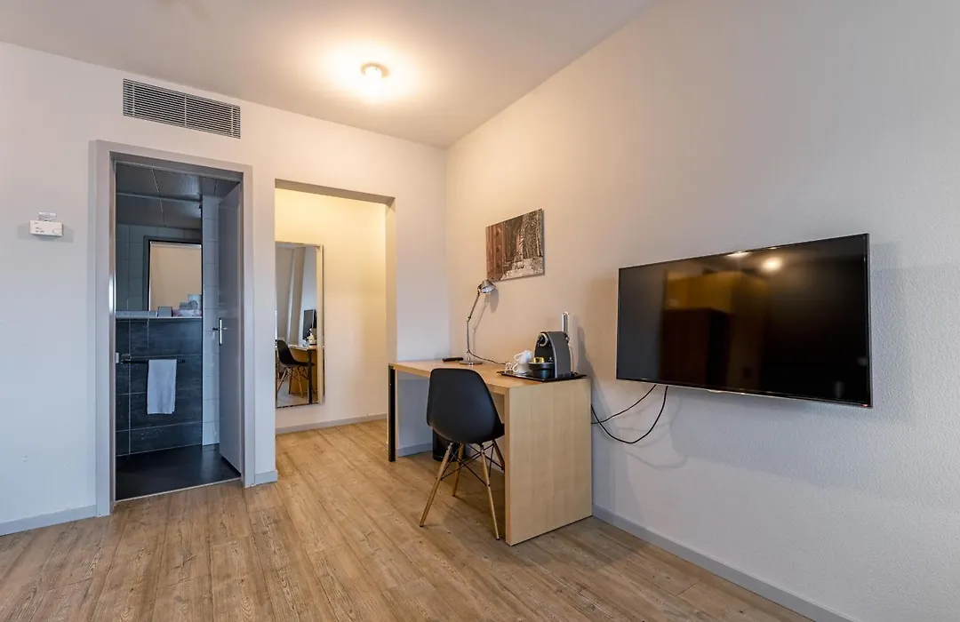 Royal Hotel - Urban Living-1