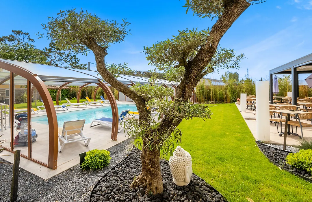 Hôtel Clos Fleuri-1