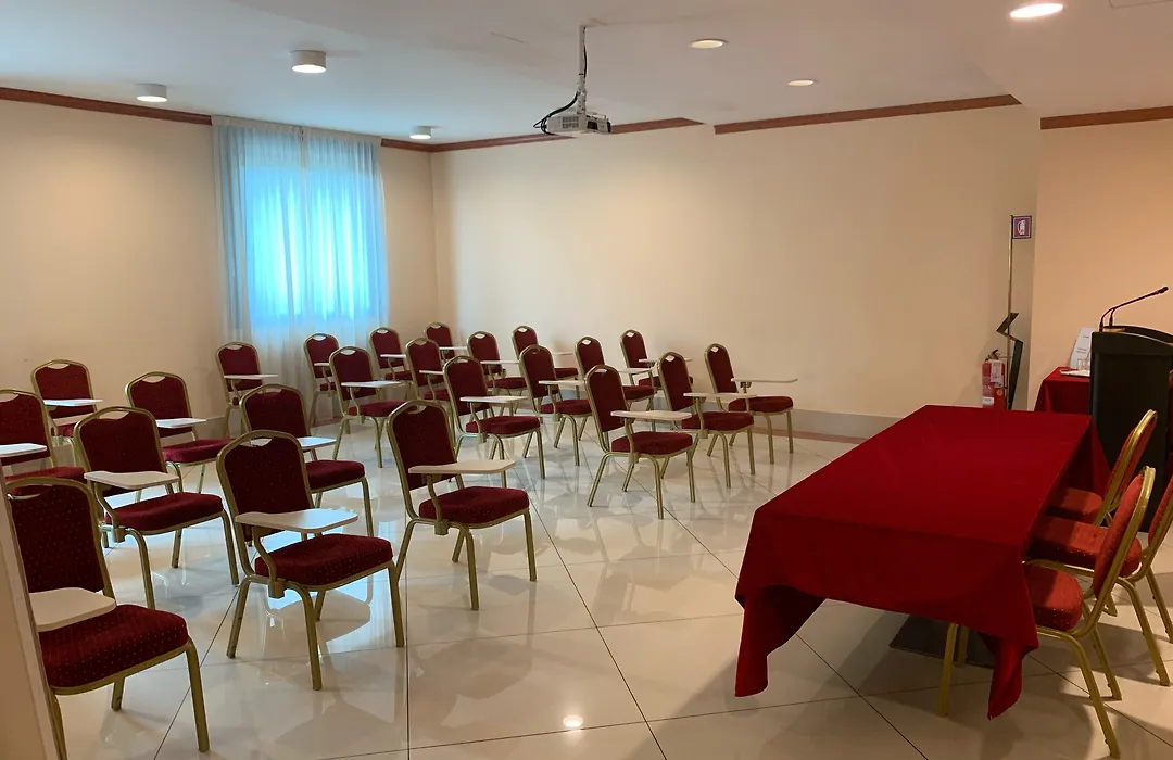 Palace Hotel Legnano-1