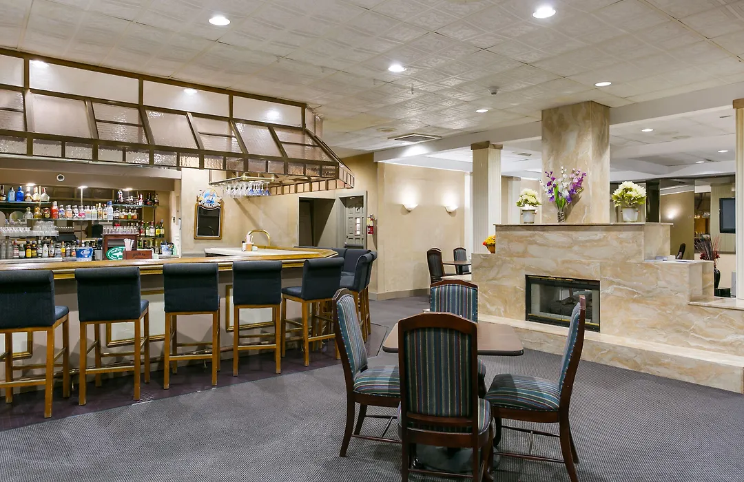 Aspire Hotel And Suites-1