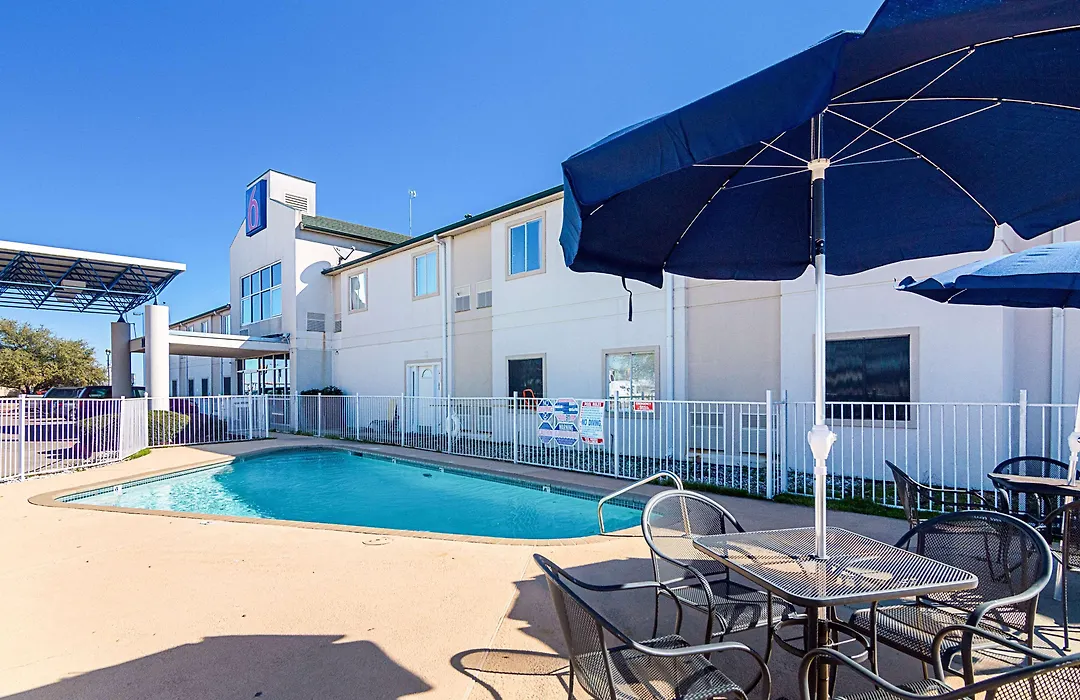 Motel 6-Terrell, Tx-1