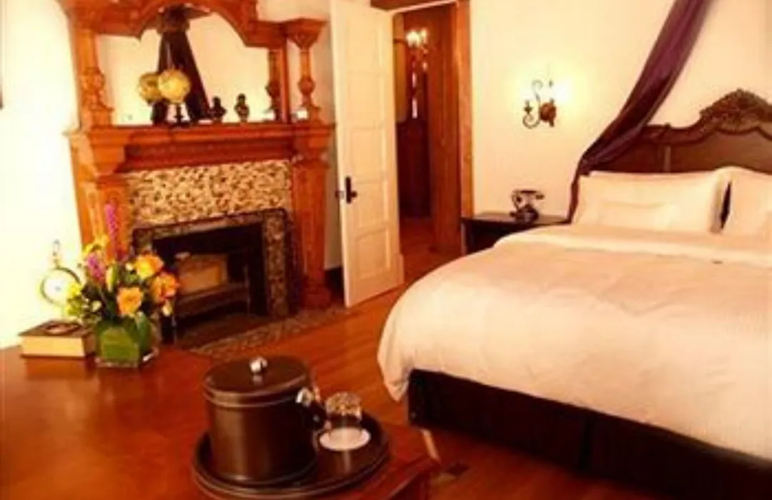 Patterson Inn-1