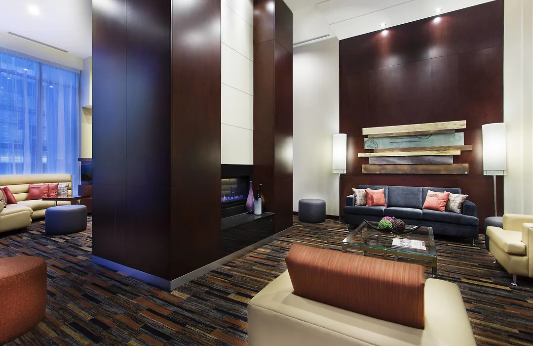 Courtyard Par Marriott Montreal Centre-Ville-1