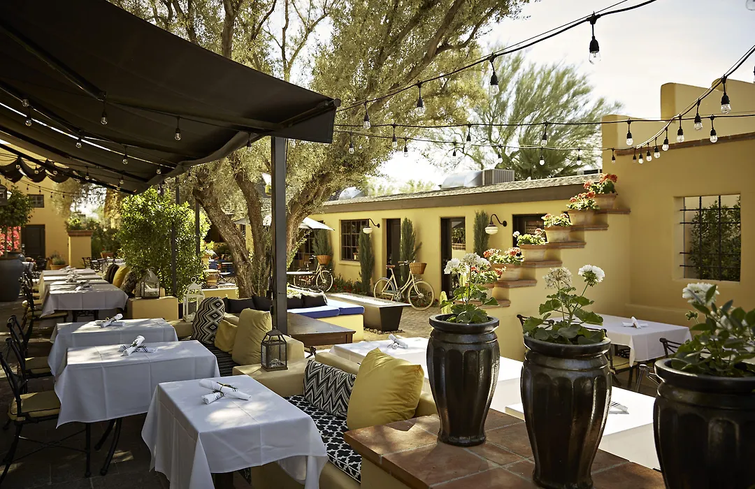 Bespoke Inn Scottsdale-1