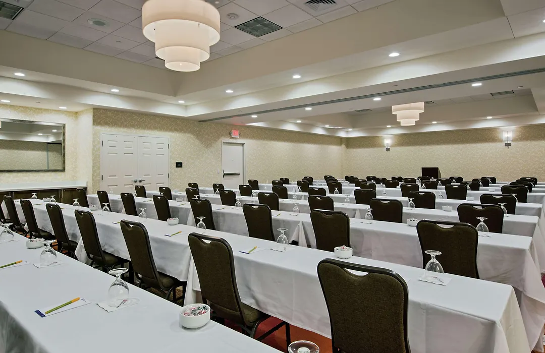 Hilton Garden Inn Lincoln Downtown/Haymarket-1