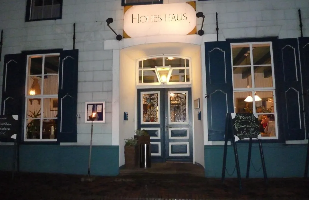 Hohes Haus-1