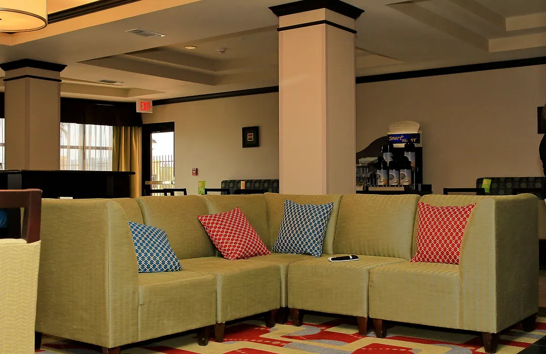 Holiday Inn Express Hotel & Suites Floresville By Ihg-1