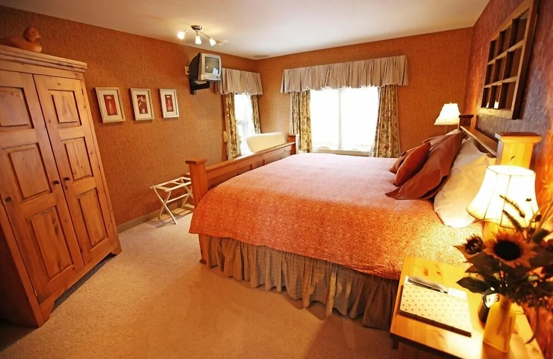 Buffaloberry Bed & Breakfast-1